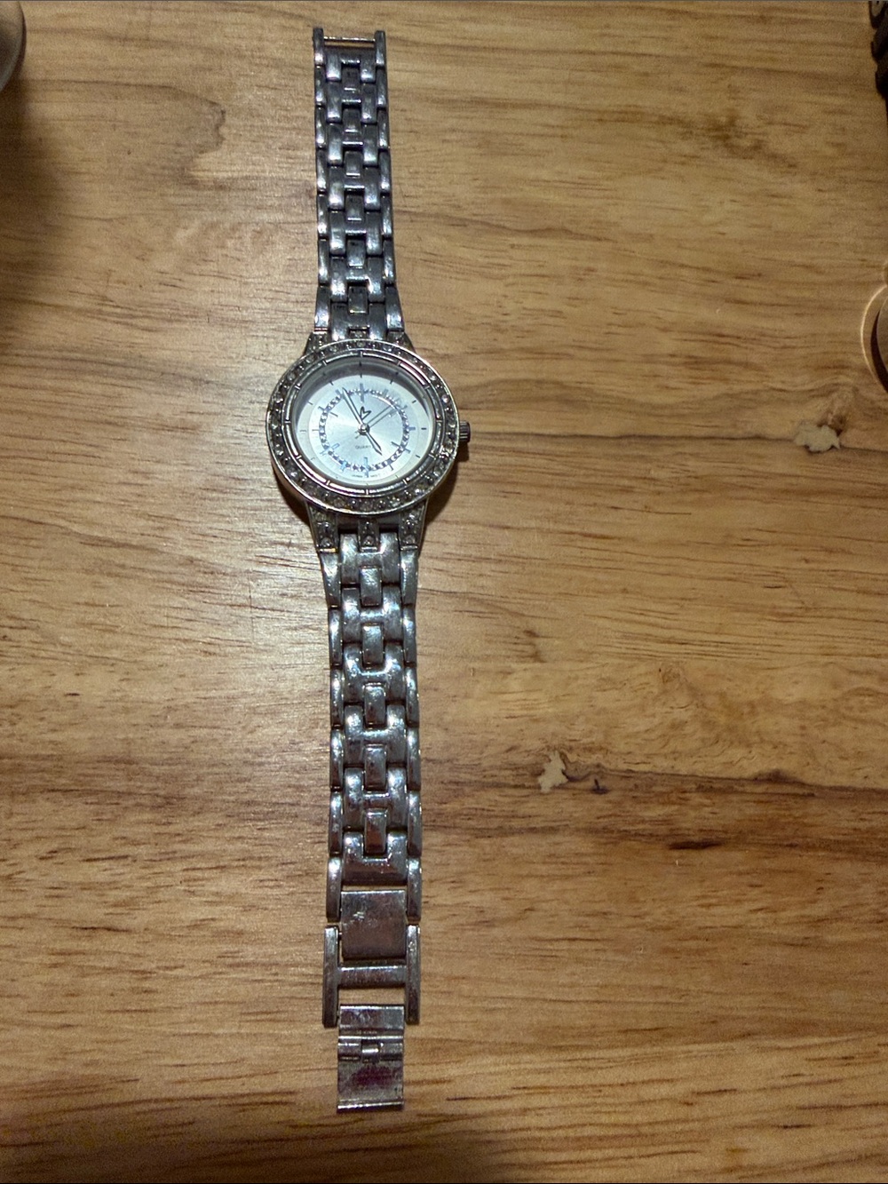 Source Unknown Silver Men’s Bracelet Watch with White Dial